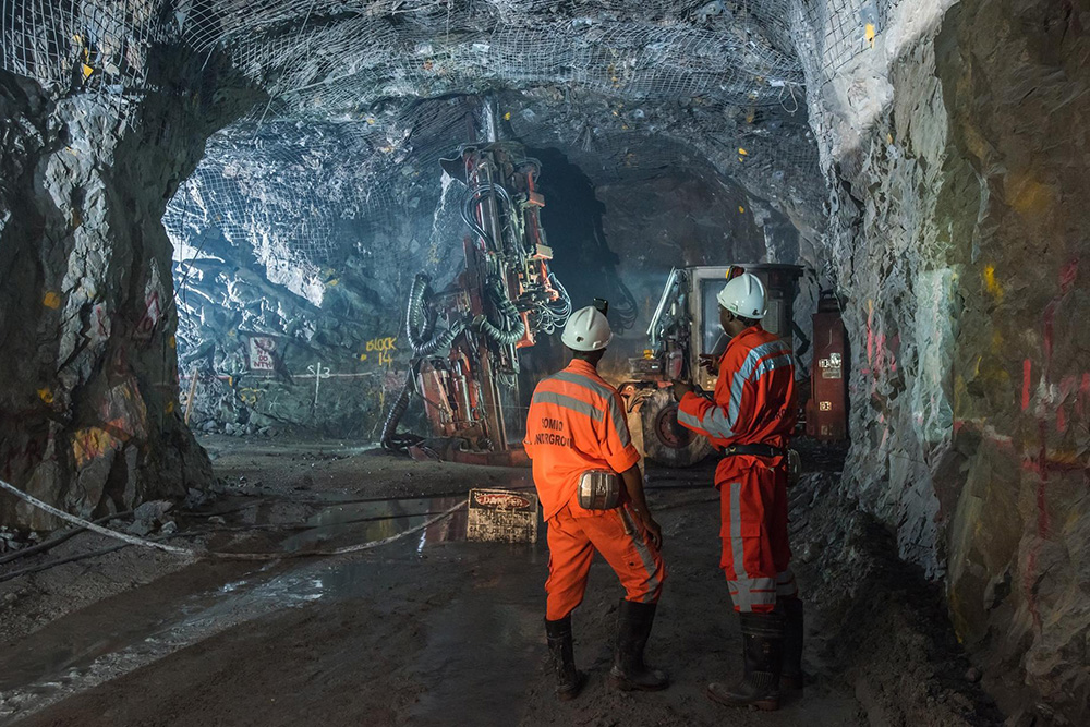 د اوسپنې معادن